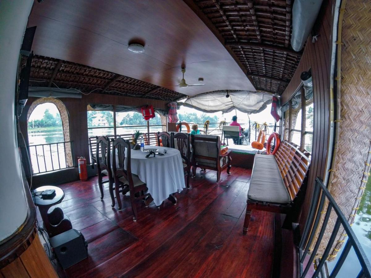 Отель Kalappura Houseboats & Tours Alappuzha Экстерьер фото