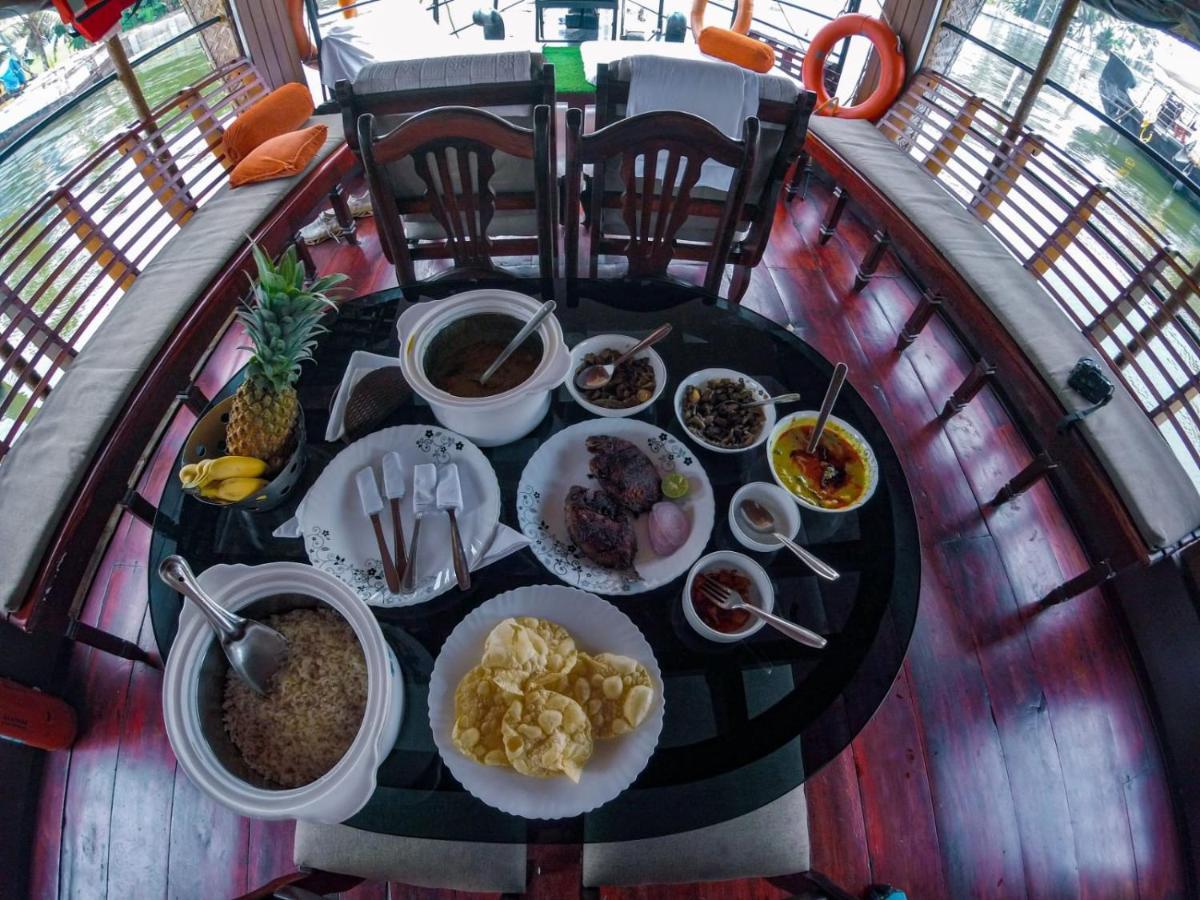 Отель Kalappura Houseboats & Tours Alappuzha Экстерьер фото